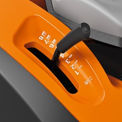 Traktorska kosilica STIHL RT 5097 - Slika 3